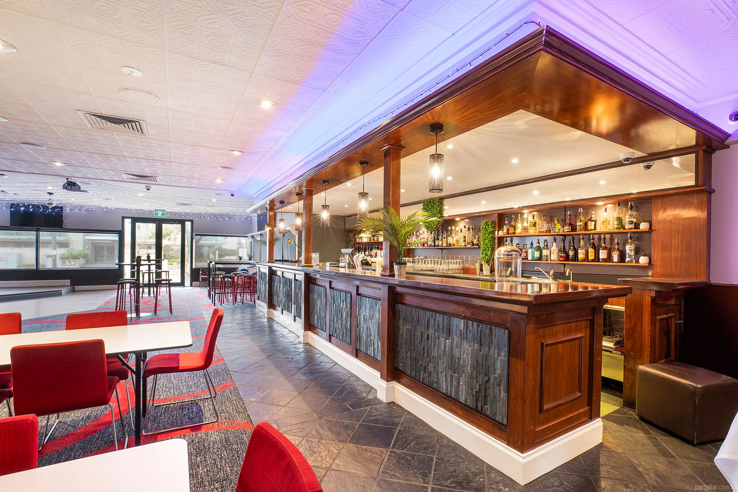 Doncaster Hotel, Doncaster, VIC. Function Room hire photo #3