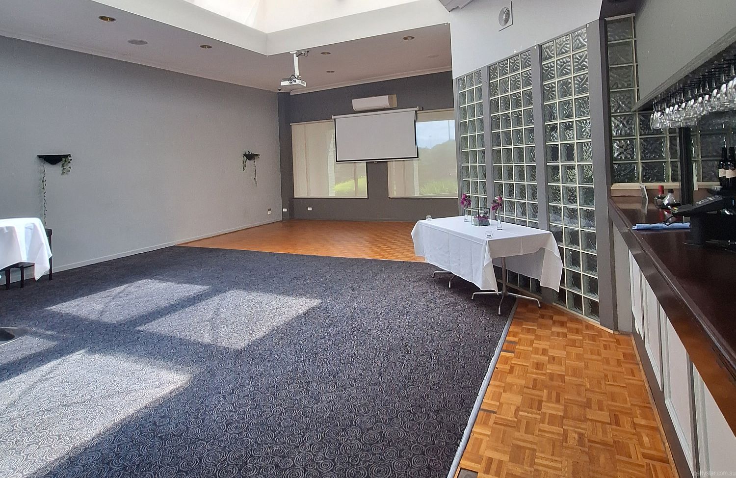 Ferntree Gully Hotel, Ferntree Gully, VIC. Venue photo #3