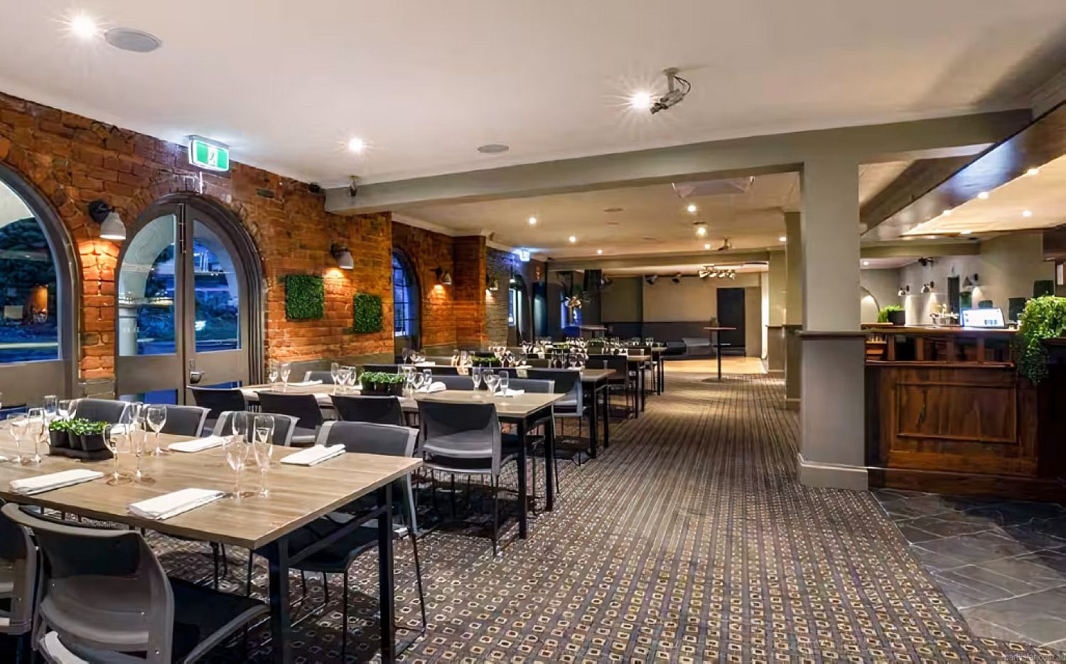 Ferntree Gully Hotel, Ferntree Gully, VIC. Venue photo #2