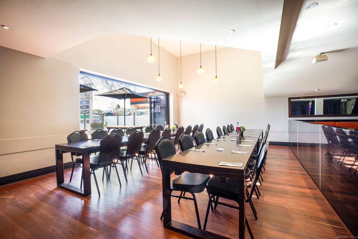 Mitcham Hotel, Mitcham, VIC. Function Room hire photo #4