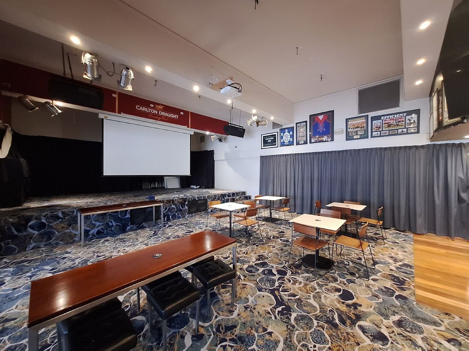 Mountain View Hotel, Glen Waverley, VIC. Venue photo #3