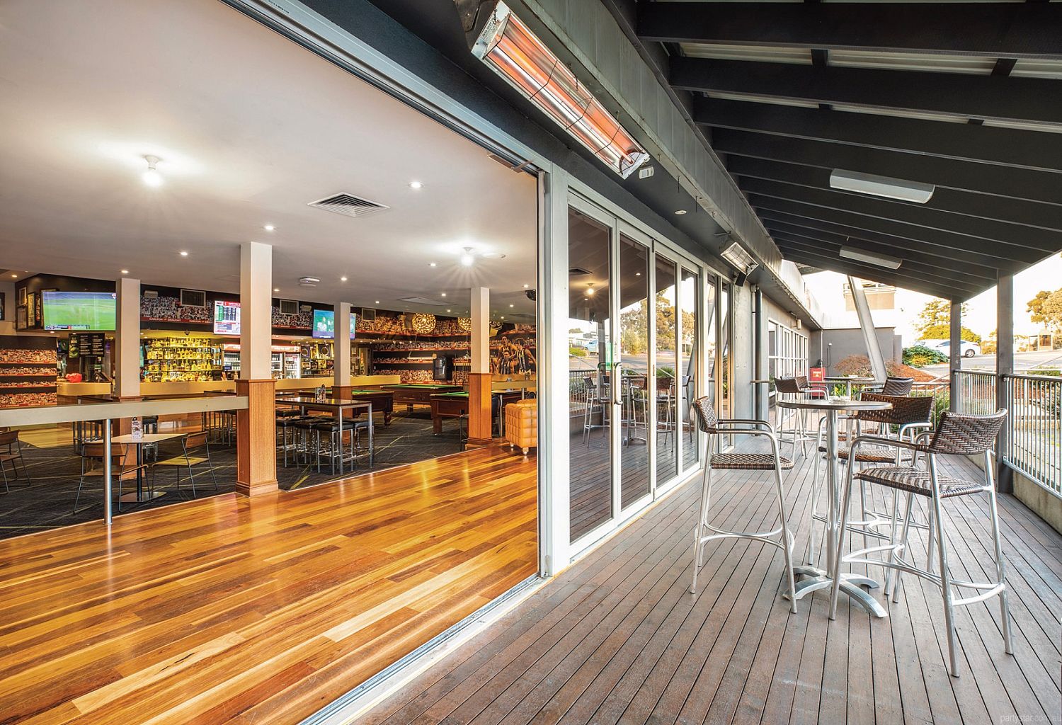 Mountain View Hotel, Glen Waverley, VIC. Venue photo #7