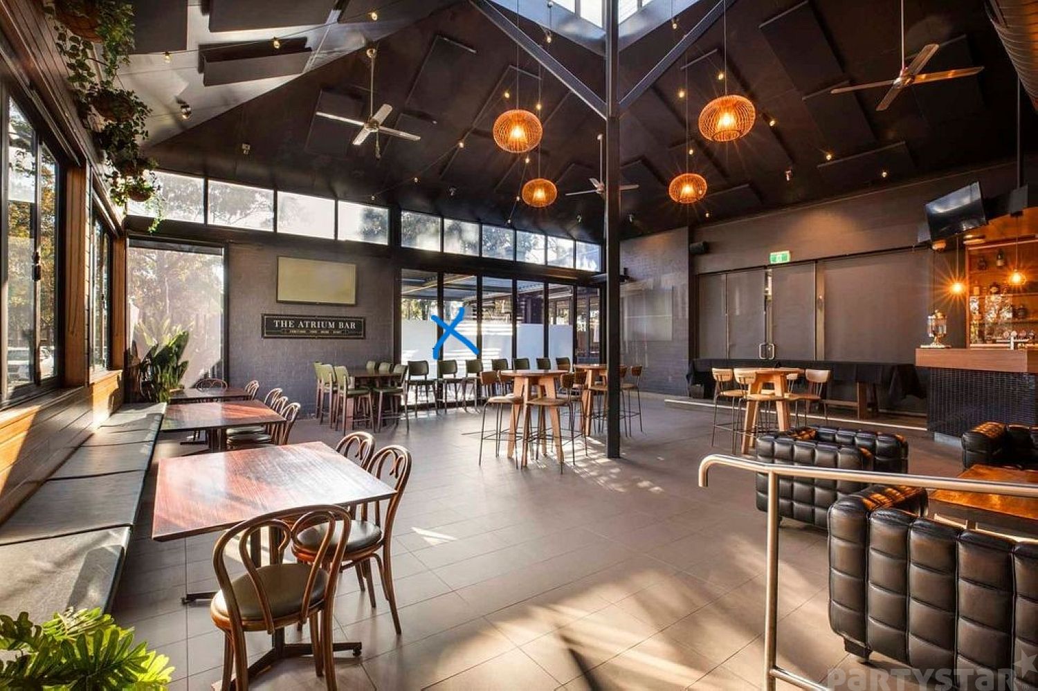 Blackburn Hotel, Blackburn, VIC. Venue photo #5